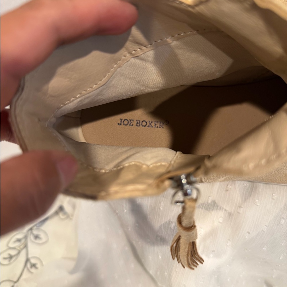 Joe Boxer Beige Ankle Boots - Picture 4 of 6